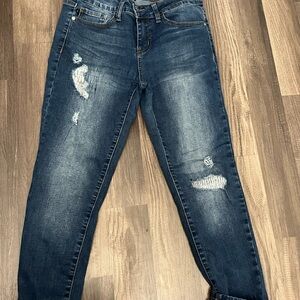 Judy Blue mid rise crop fit Jean